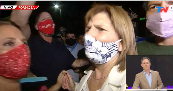 patricia-bullrich-marcho-con-la-gente